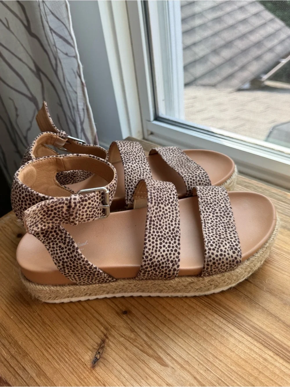 Universal Thread Platform Sandals Annie Heels Cheetah Print Sandals Size 8